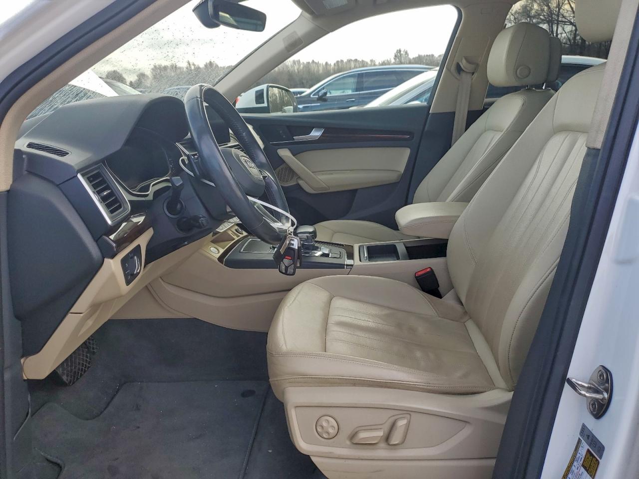 Audi Q5 Premium Plus Image 4