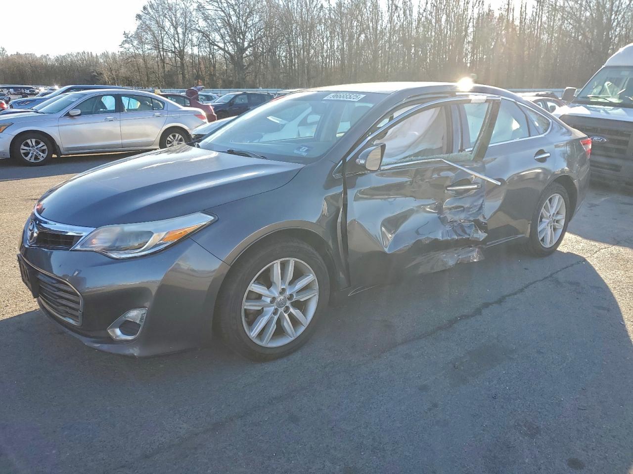 Toyota Avalon Base Image 1