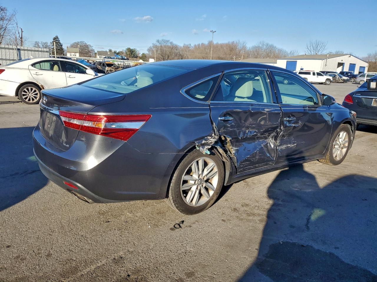 Toyota Avalon Base Image 7