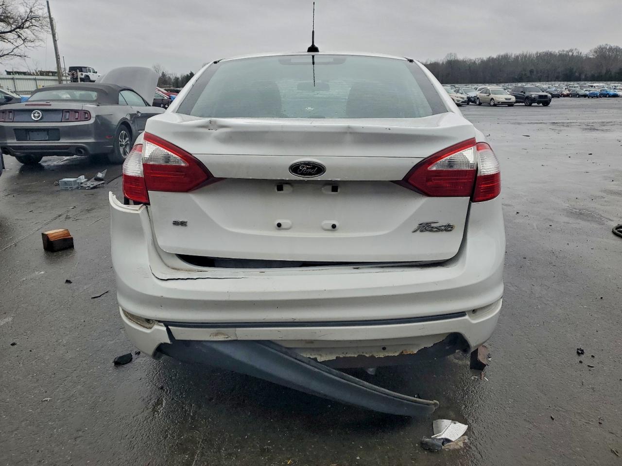 Ford Fiesta Se Image 8