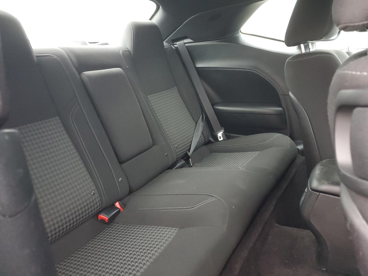 Dodge Challenger Sxt Image 13