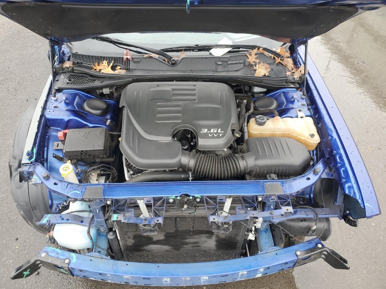 Dodge Challenger Sxt Image 8