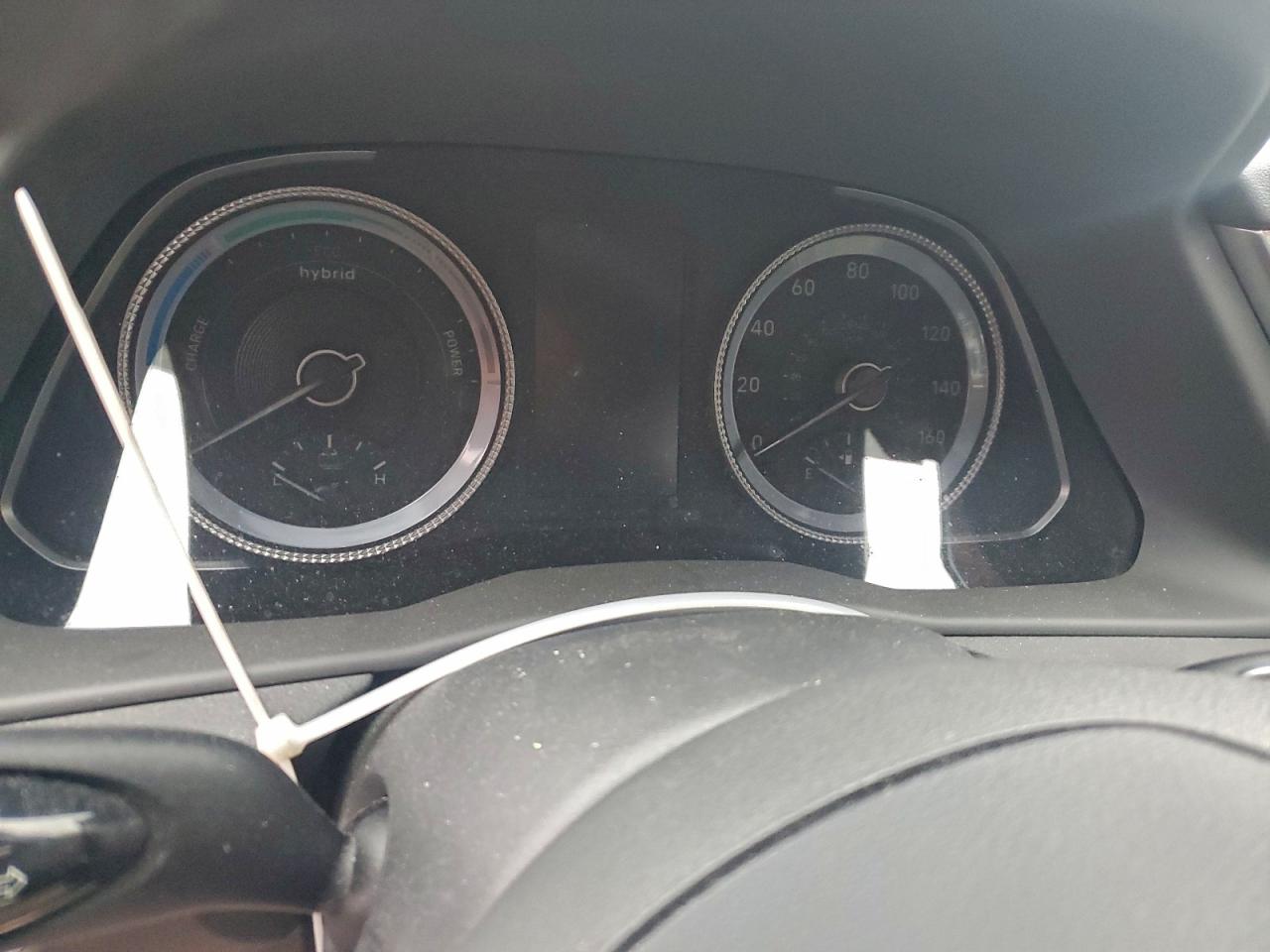 Hyundai SONATA Hybrid Image 11