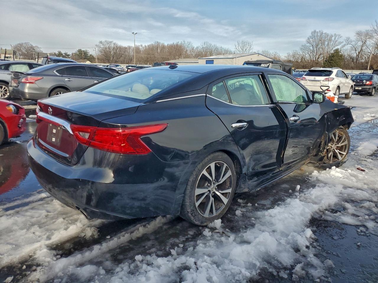 Nissan Maxima 3.5s Image 5