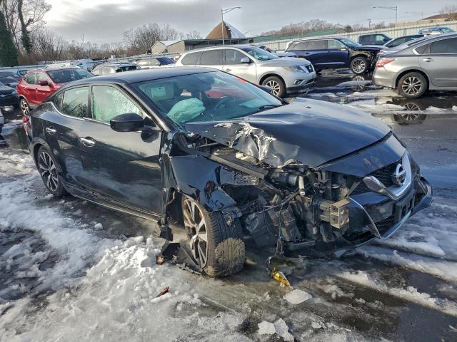 Nissan Maxima 3.5s Image 4