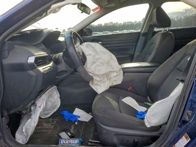 Nissan Altima S Image 4