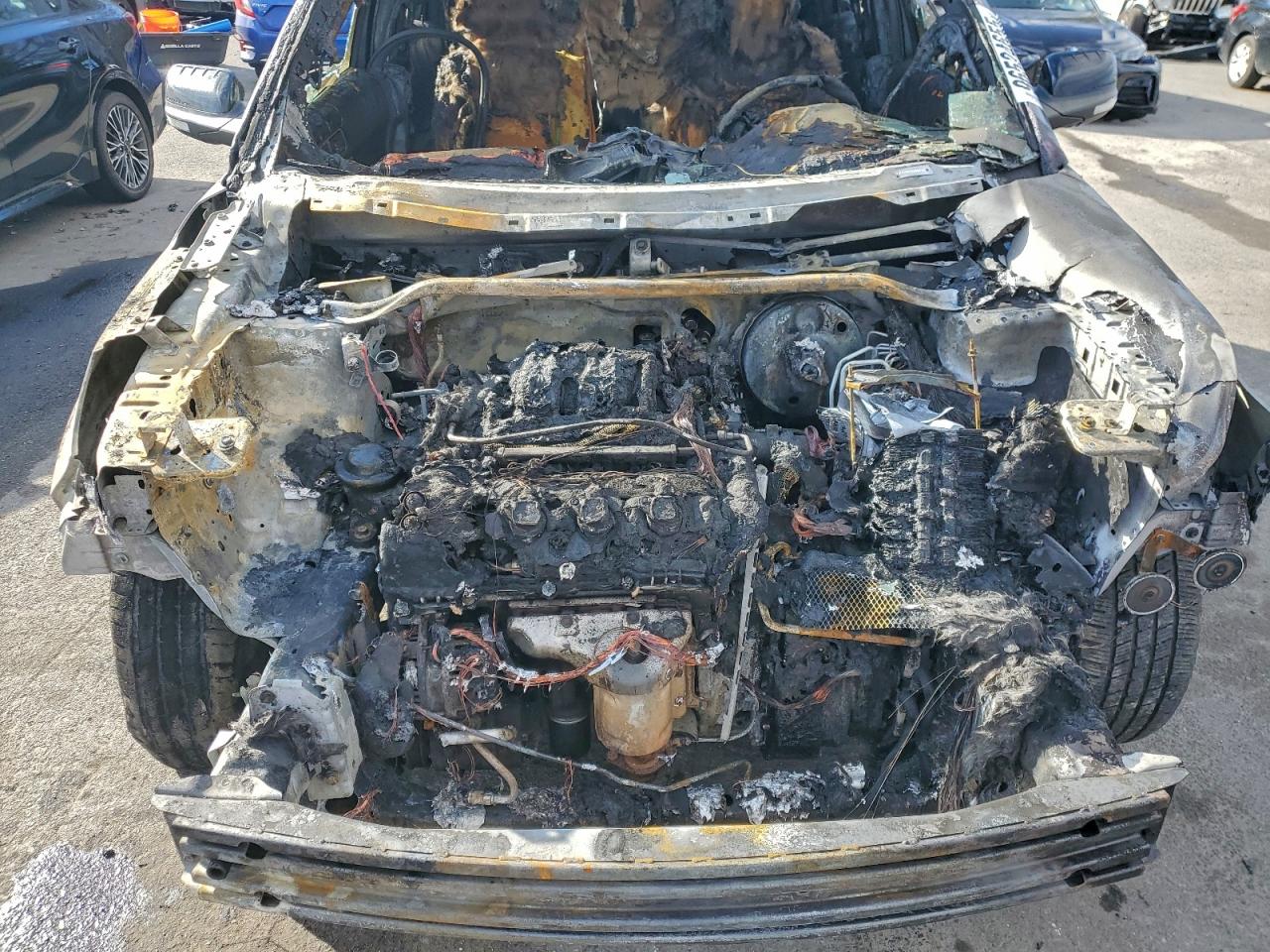 Ford Explorer Xlt Image 12