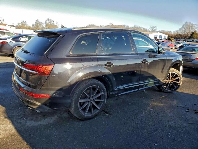 Audi Sq Premium Plus Image 10