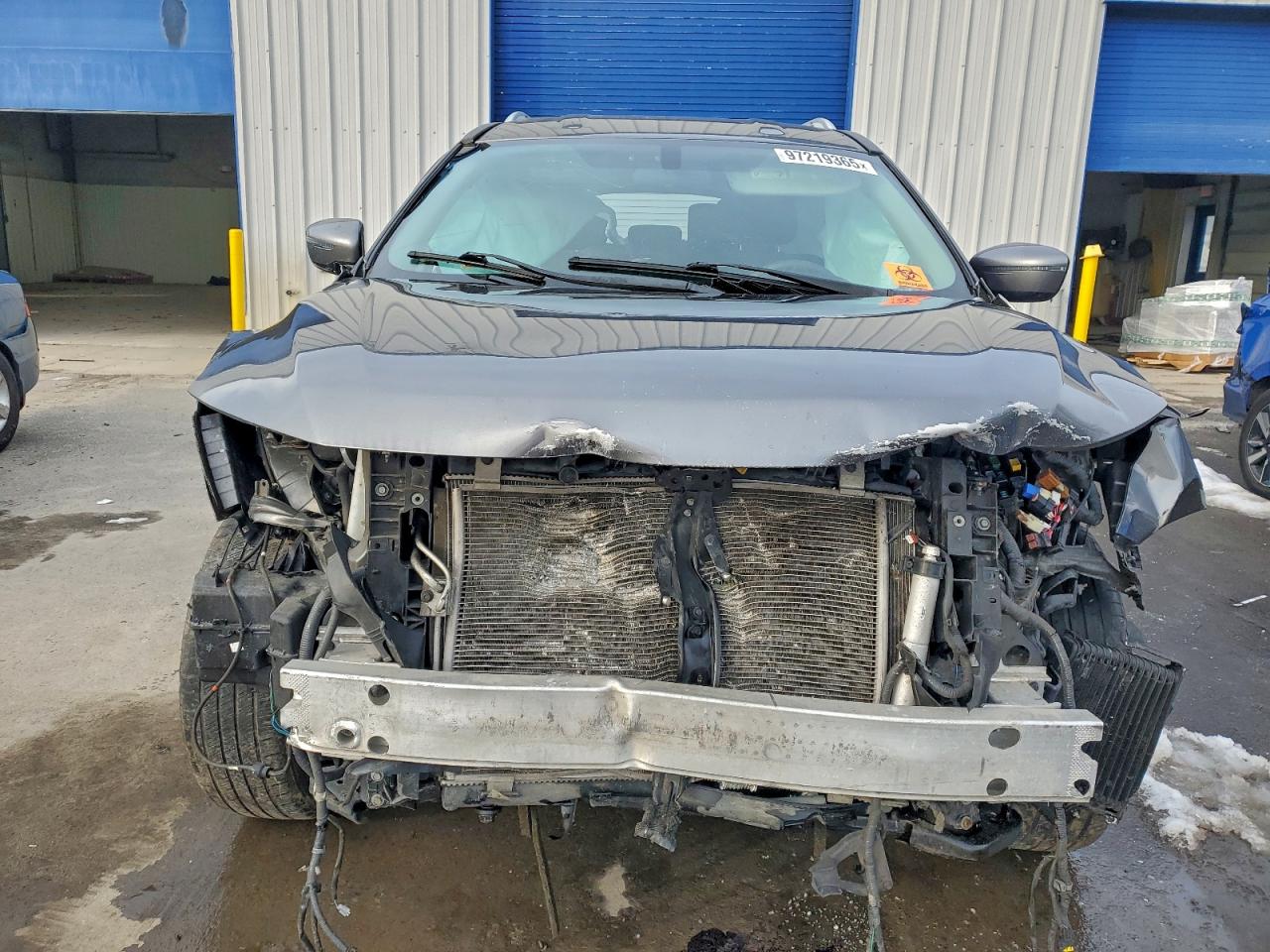 Nissan Pathfinder S Image 8