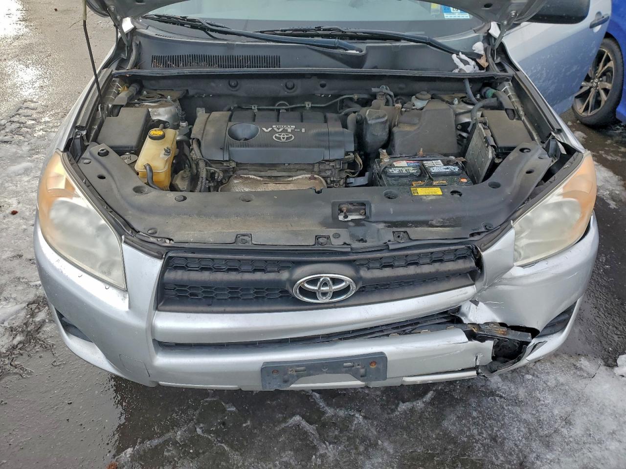 Toyota RAV4 Image 12
