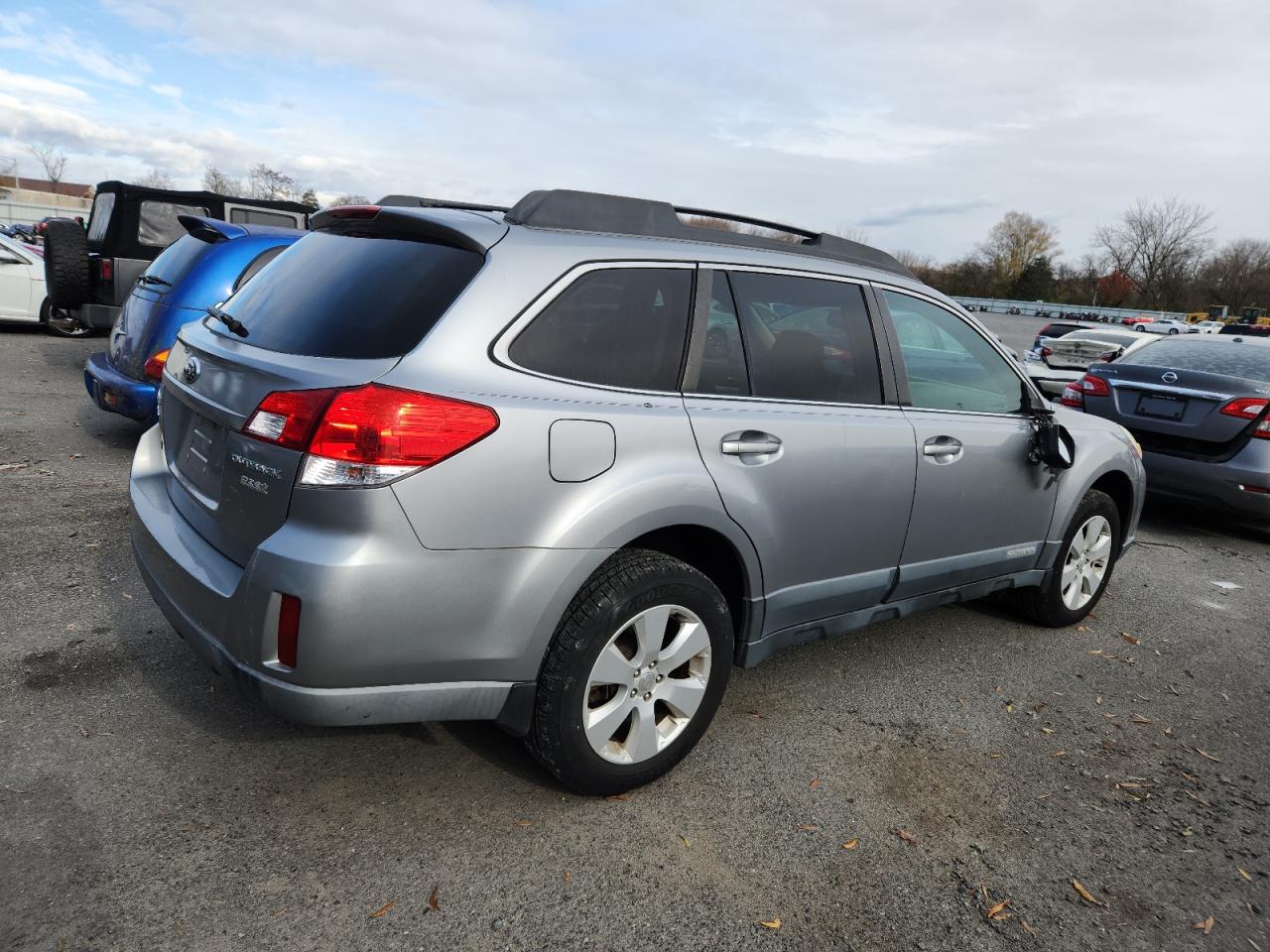 Subaru Outback 2.5i Premium Image 3