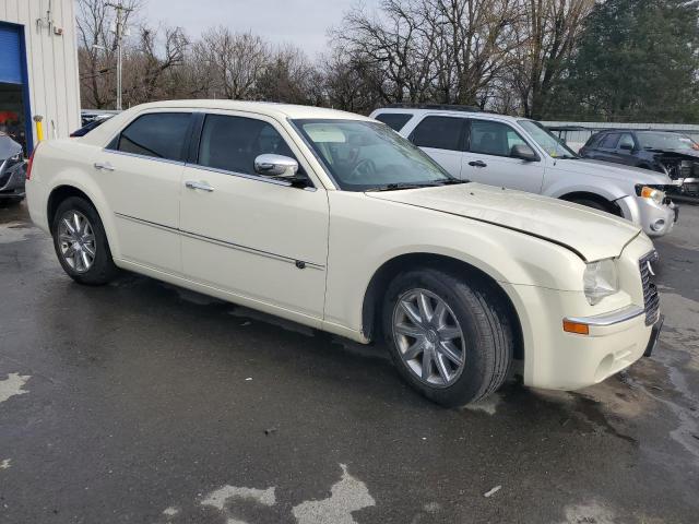 Chrysler 300 Image 6