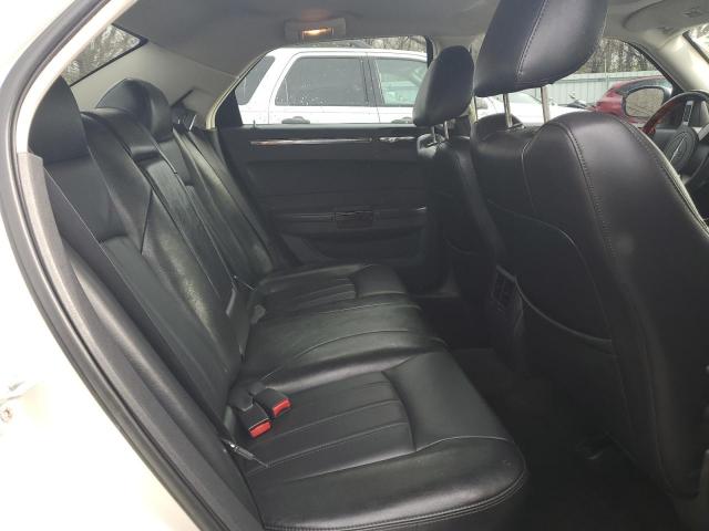 Chrysler 300 Image 5