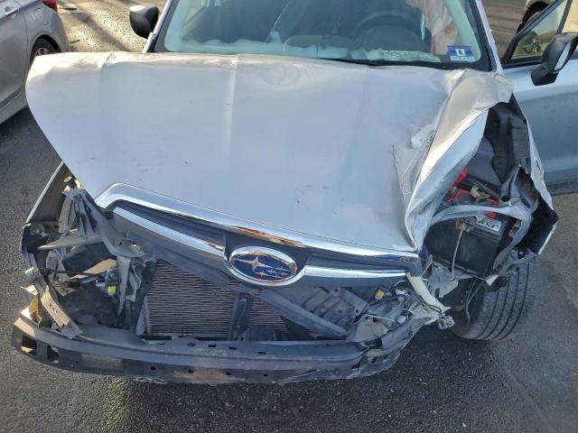 Subaru Forester 2.5i Image 10