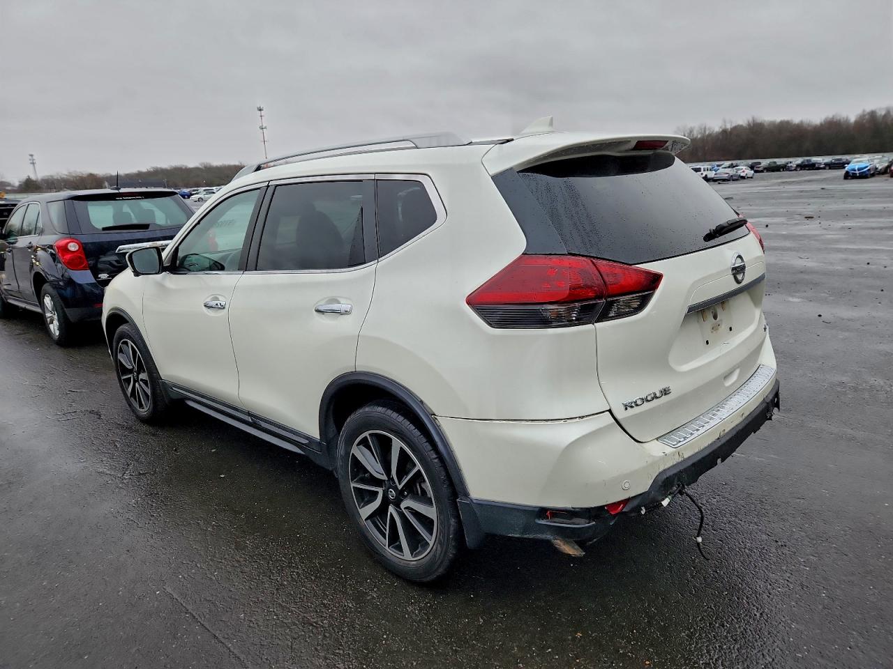 Nissan Rogue S Image 12