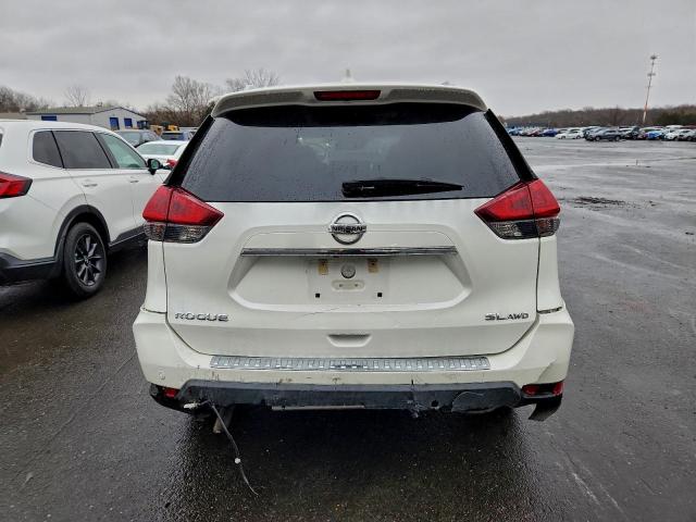 Nissan Rogue S Image 3