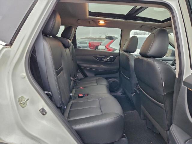 Nissan Rogue S Image 10