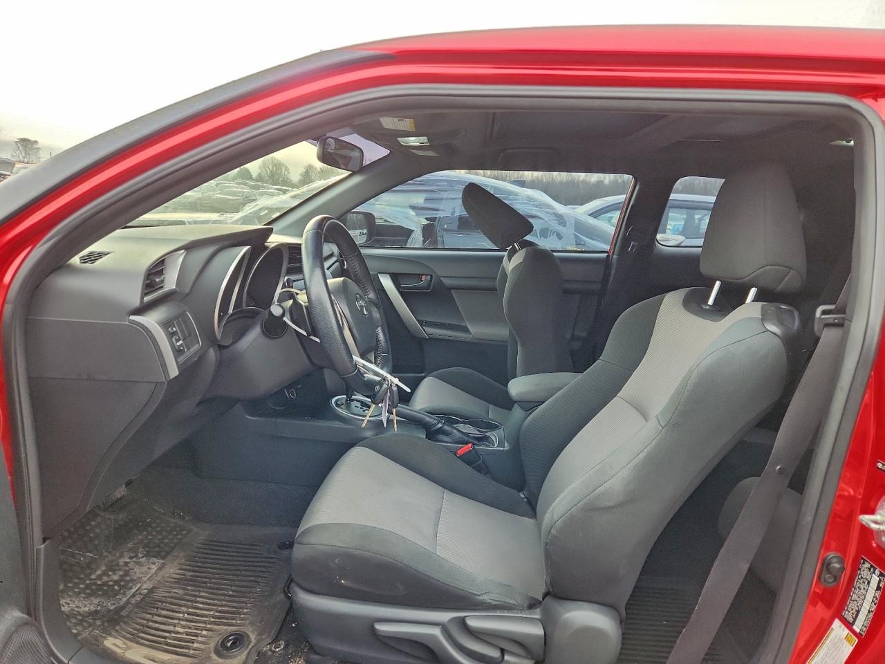 Toyota Scion Image 5