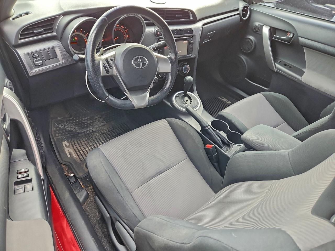 Toyota Scion Image 8