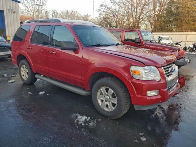 Ford Explorer Xlt Image 3