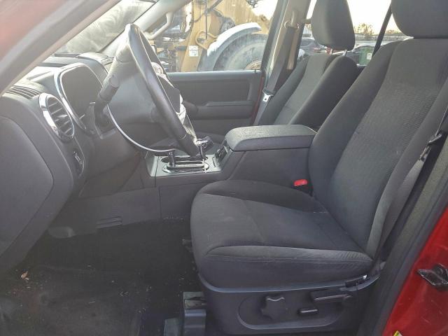 Ford Explorer Xlt Image 10