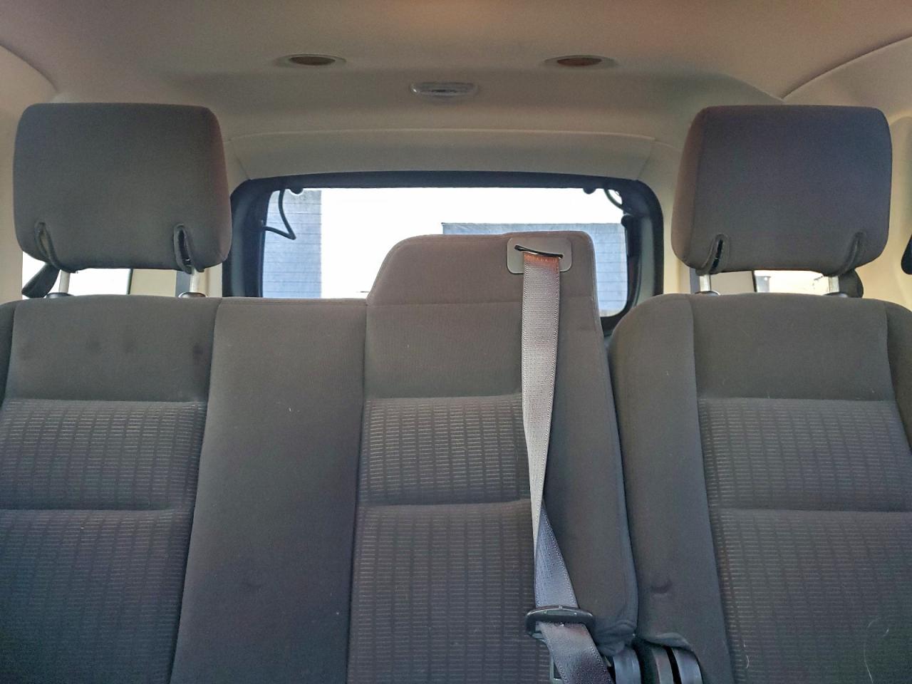 Ford Explorer Xlt Image 11