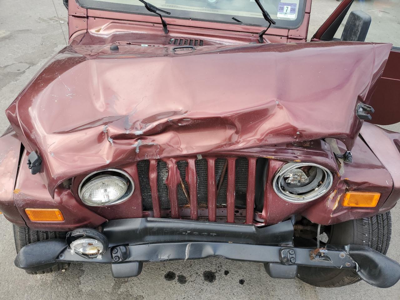 Jeep Wrangler Sahara Image 10