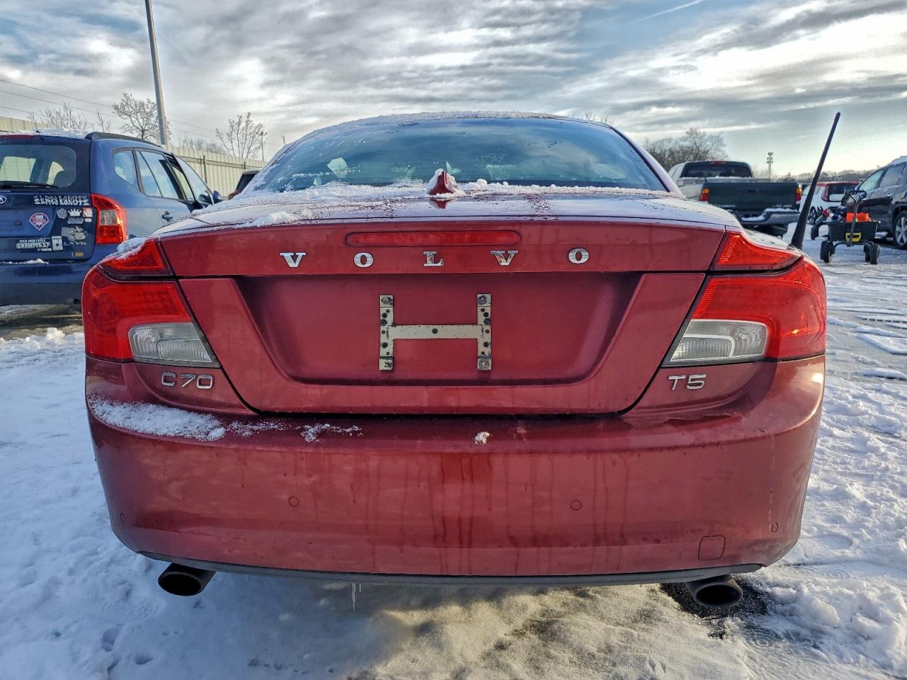 Volvo C70 T5 Image 6