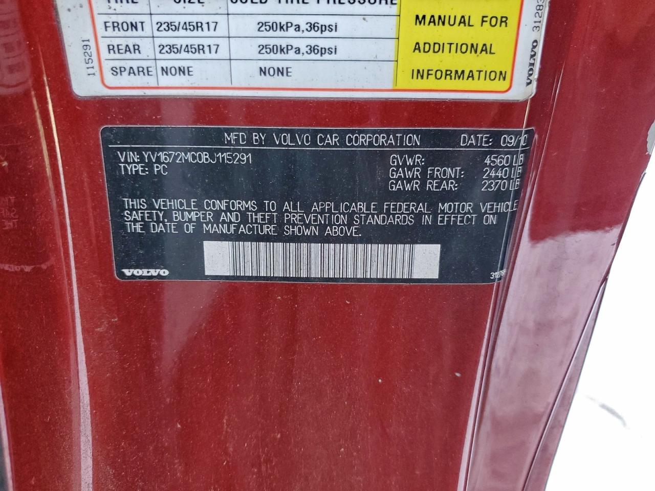 Volvo C70 T5 Image 12