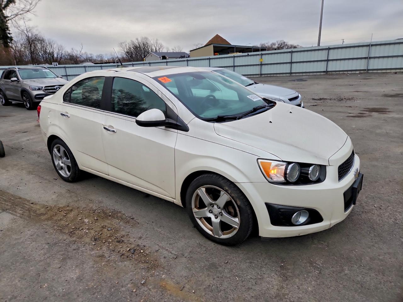 Chevrolet Sonic Ltz Image 4