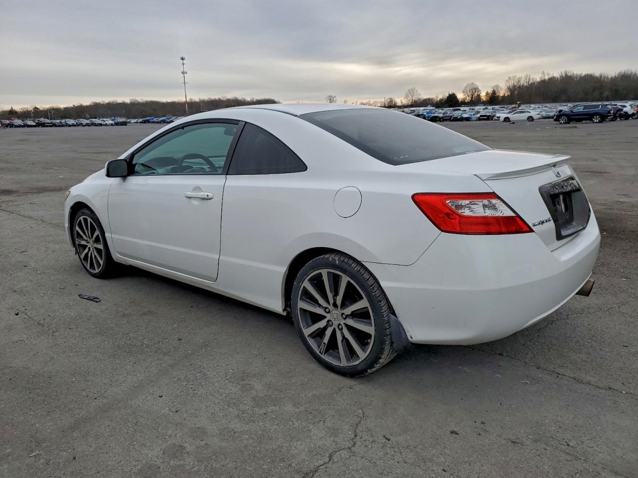 Honda Civic Lx Image 8