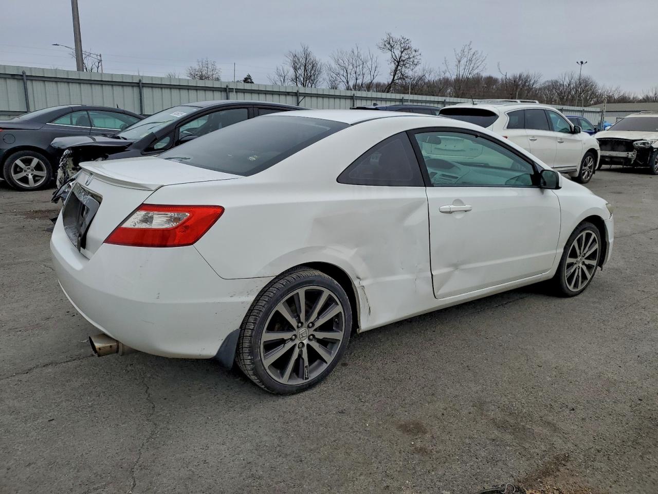 Honda Civic Lx Image 9