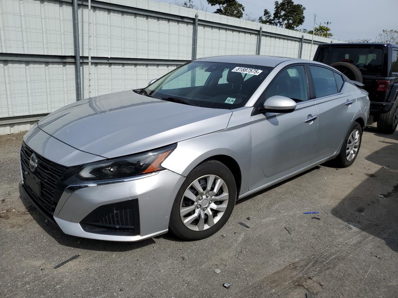 Nissan Altima S Image 1