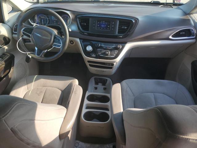 Chrysler Pacifica Touring Image 4