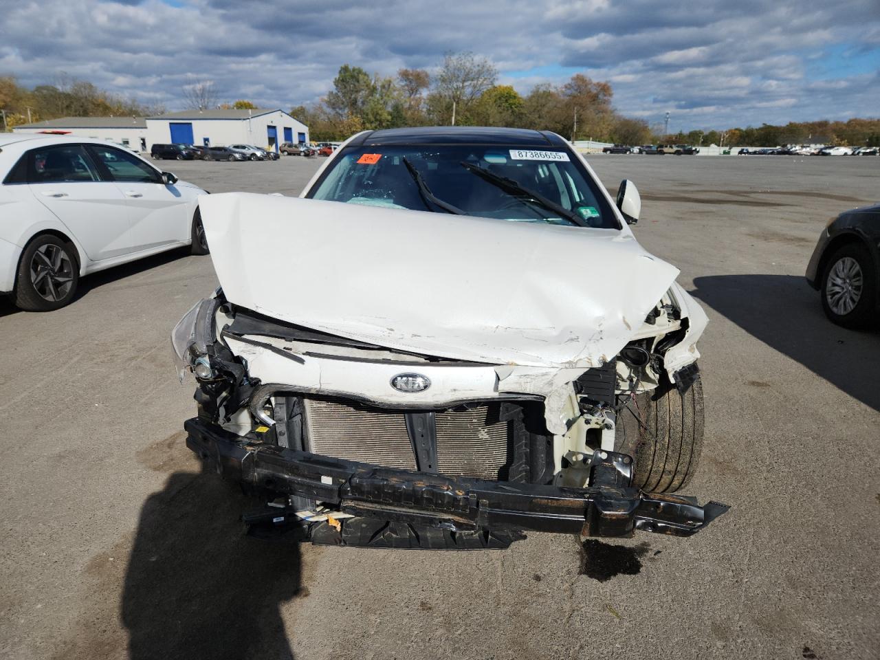 Kia Cadenza Premium Image 5