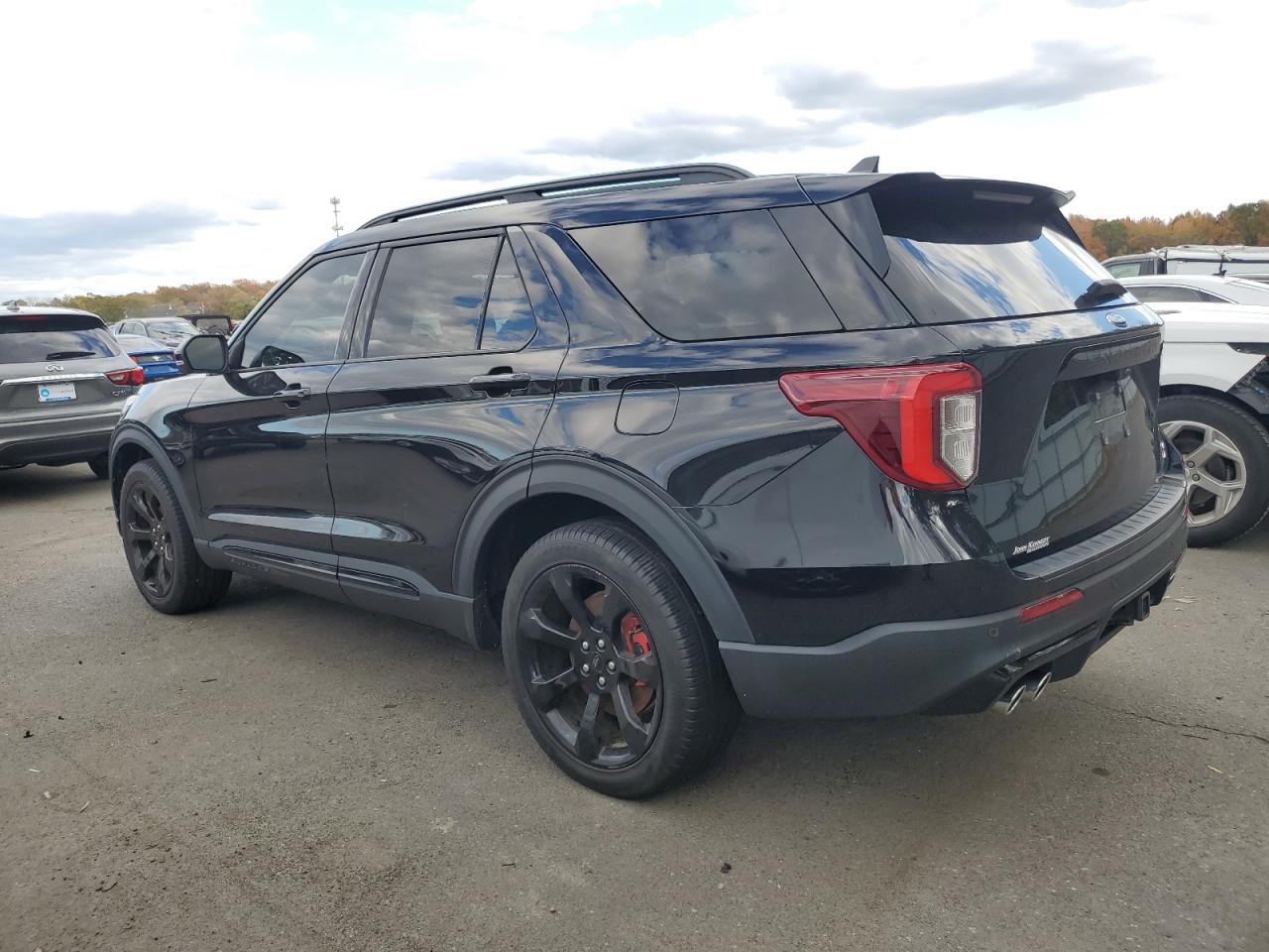 Ford Explorer St Image 13