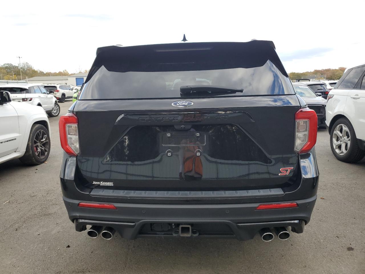 Ford Explorer St Image 2