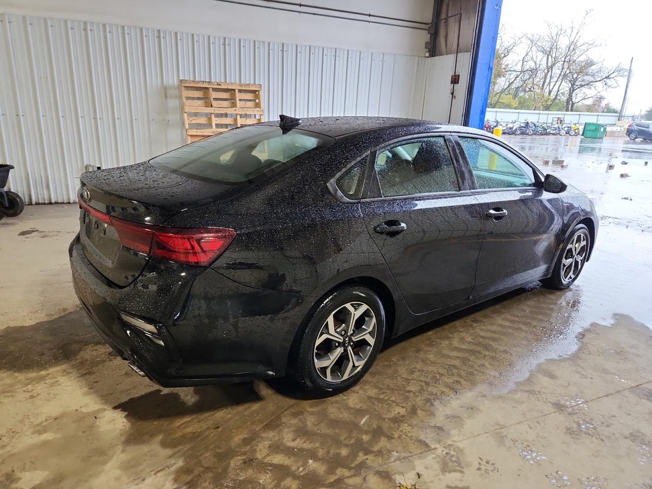 Kia Forte Fe Image 9