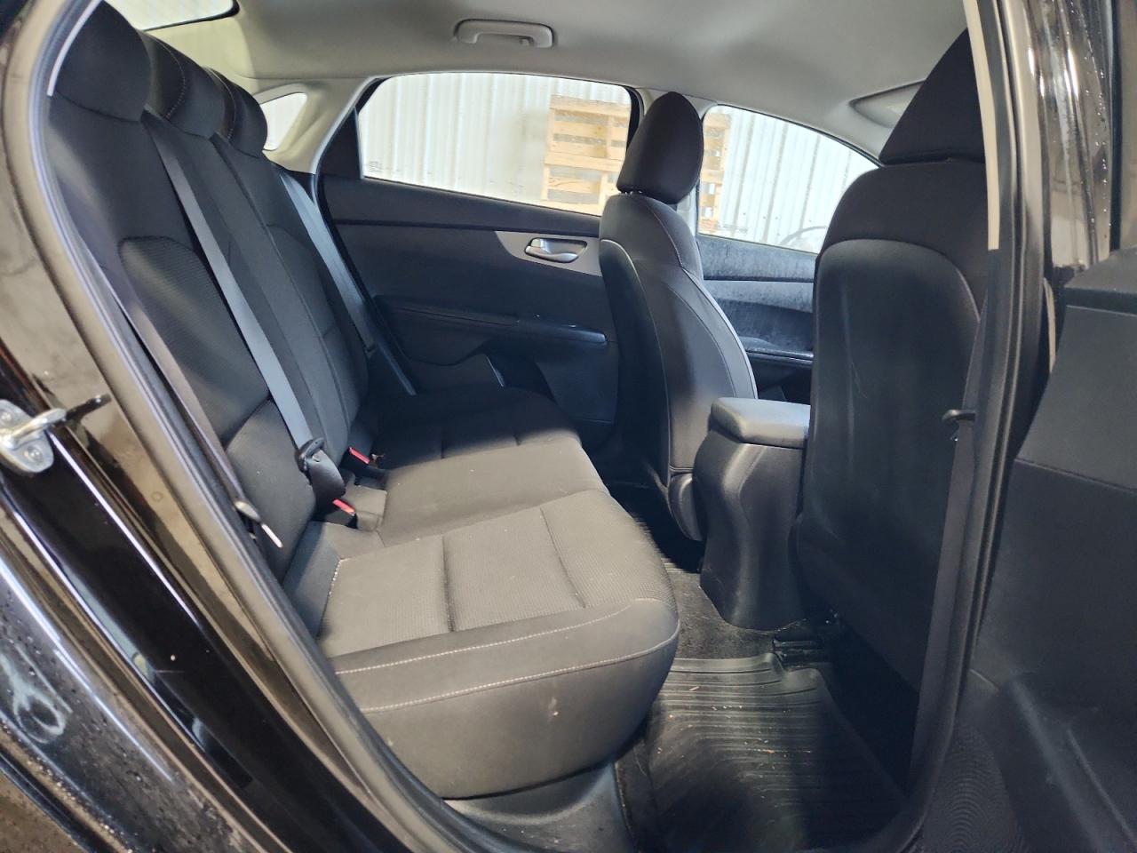 Kia Forte Fe Image 10