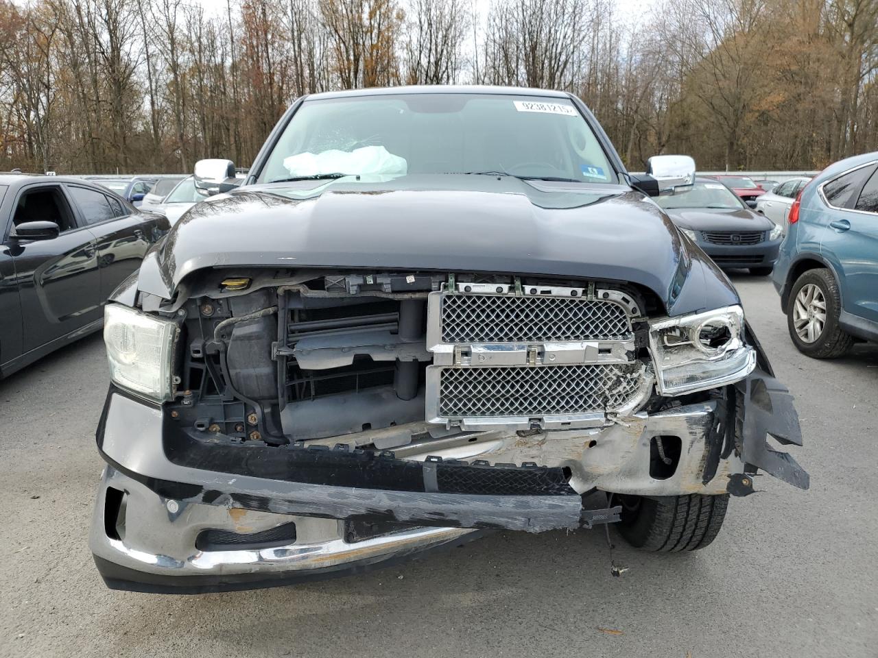 Ram 1500 Laramie Image 4