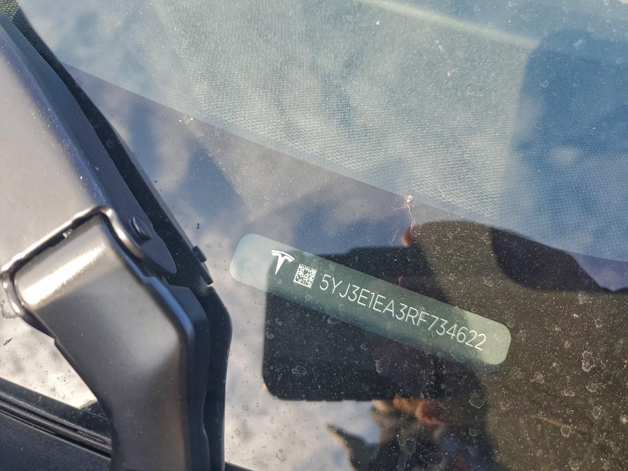 Tesla Model 3 Image 10