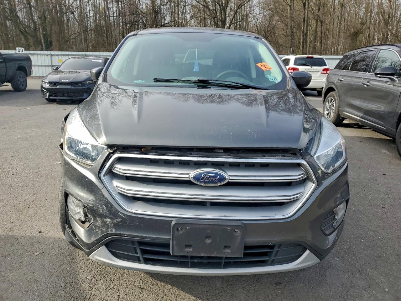Ford Escape Se Image 2