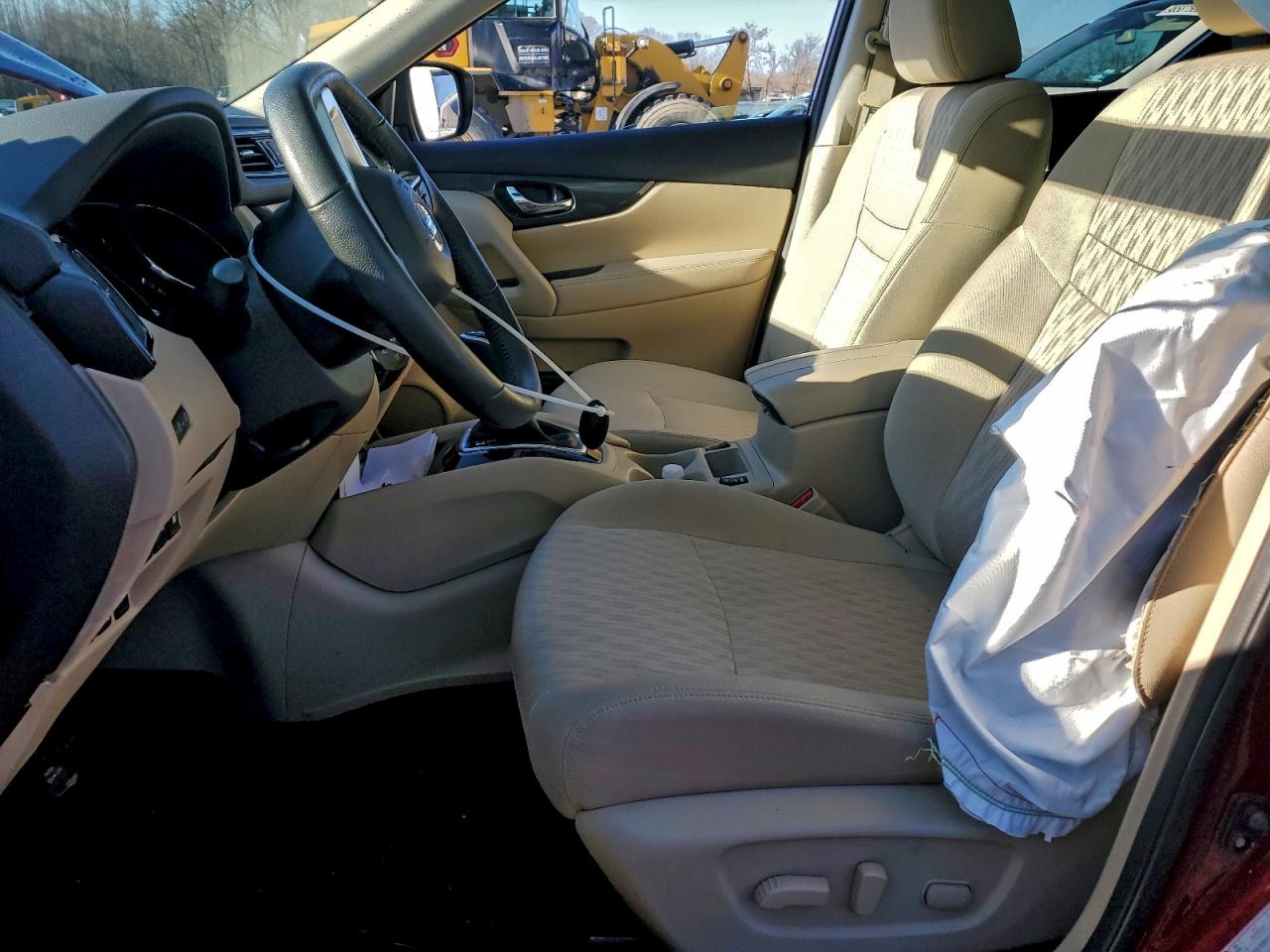 Nissan Rogue S Image 13