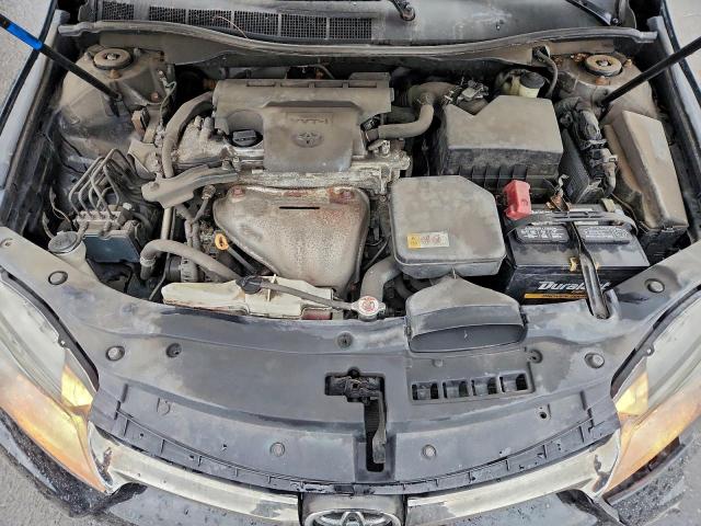 Toyota Camry Le Image 2