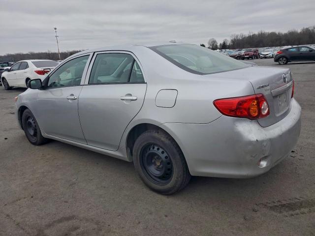 Toyota Corolla Base Image 3