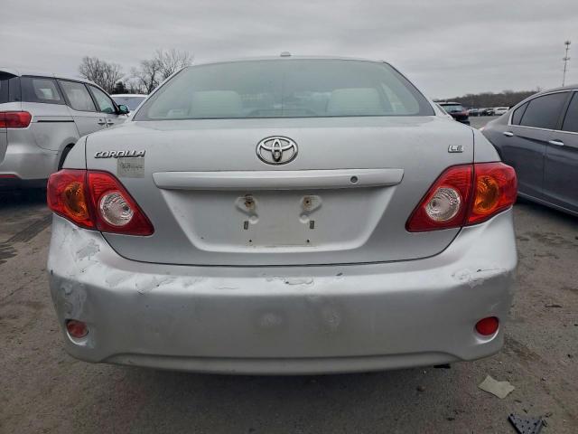 Toyota Corolla Base Image 6