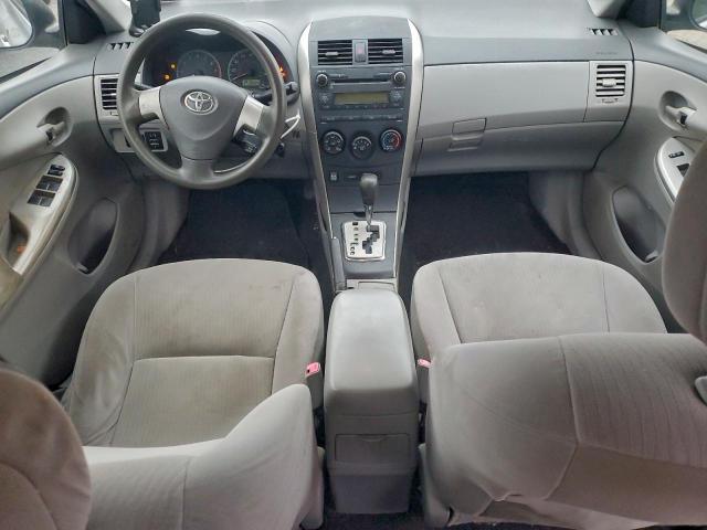 Toyota Corolla Base Image 10