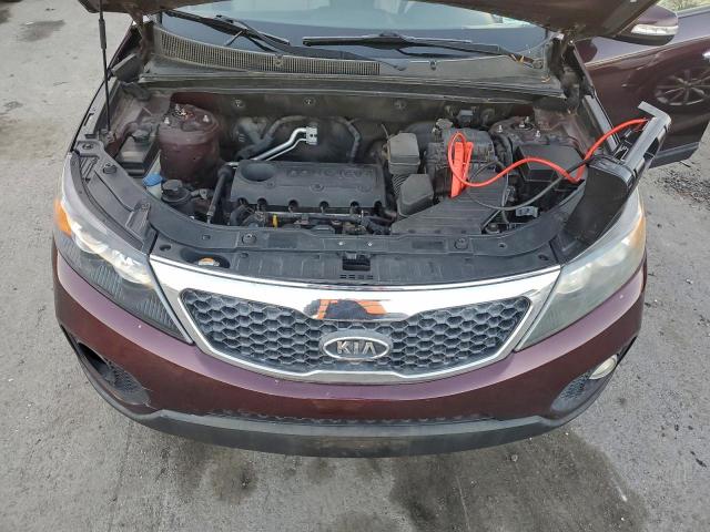 Kia Sorento Base Image 9