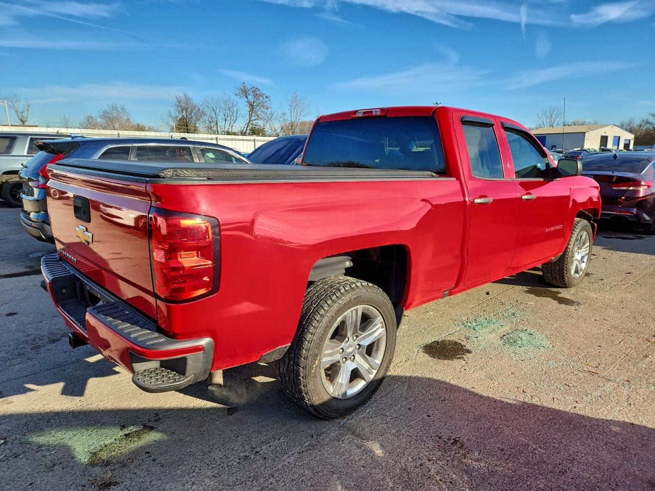 Chevrolet Silverado C1500 Custom Image 11