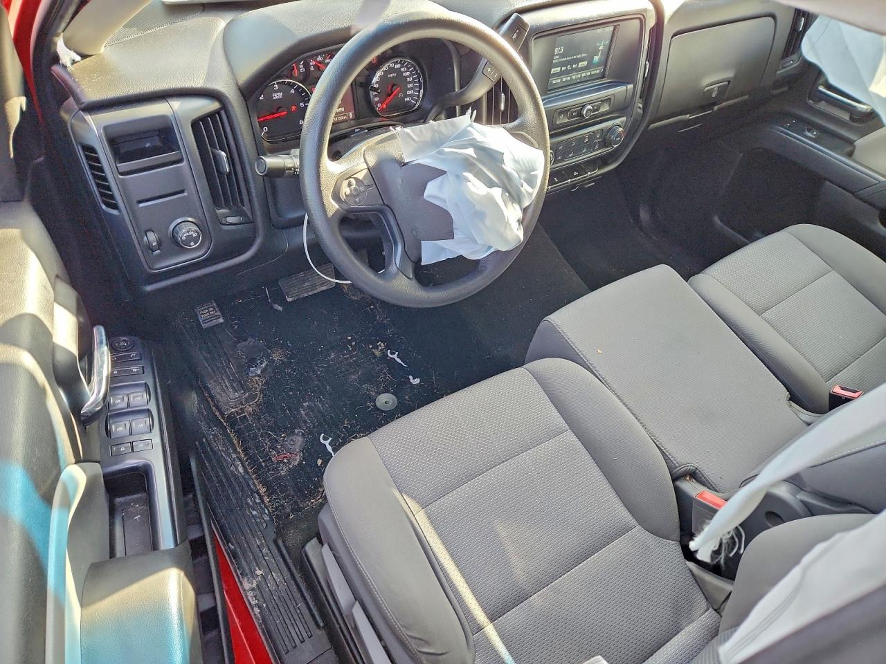 Chevrolet Silverado C1500 Custom Image 6